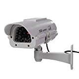 Fausse camera - TOOGOO(R) exterieur/interieur energie solaire CCTV Dummy Camera de securite fausse Cam avec Flash LED (Blanc)